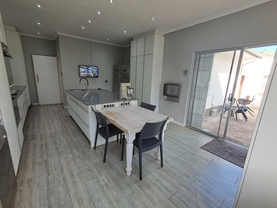 3 Bedroom Property for Sale in Mosel Eastern Cape